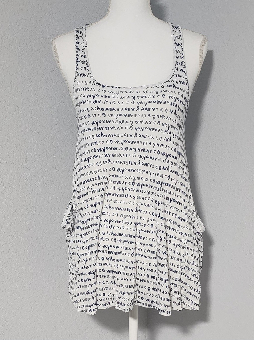 Vintage Y2K Pretty Good Oversized Lightweight Tank Womens Size Small